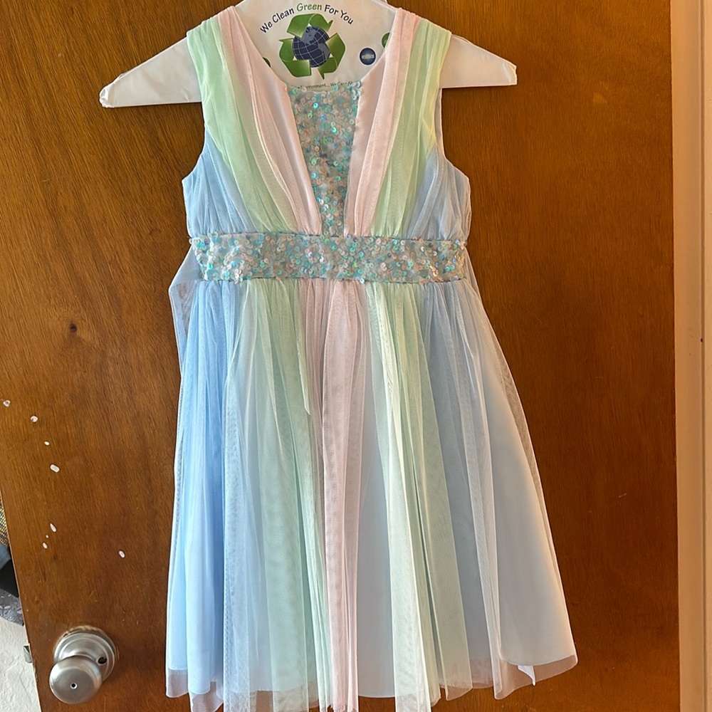 Little girls dress size 6